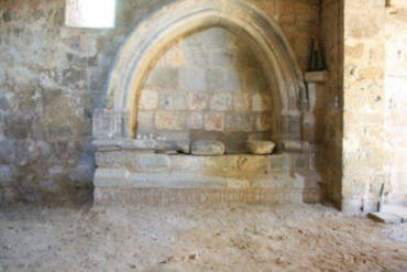 Enfeu du XIIIe siècle